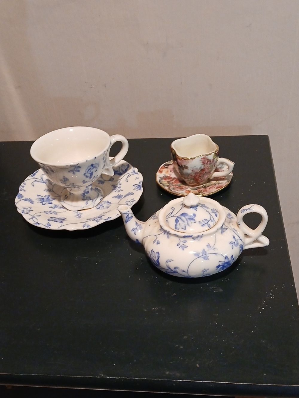 Vintage Blue Floral Porcelain Mini Tea Lot - Collectables